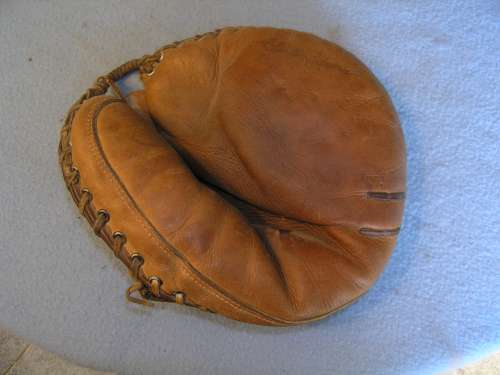 Charlie Silvera Wilson A2554 Front Doug